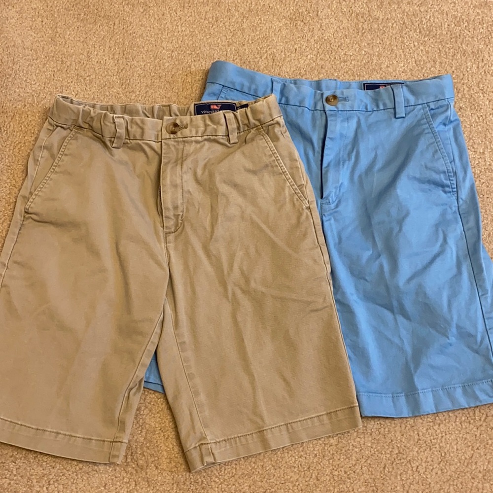 Vineyard Vines shorts. Size 14. Tan & light blue.